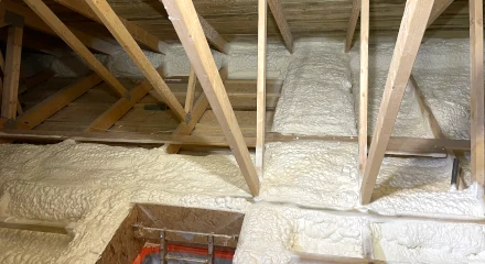 Realizacja IzolPoznań - Ocieplenie stropu pianą PUR